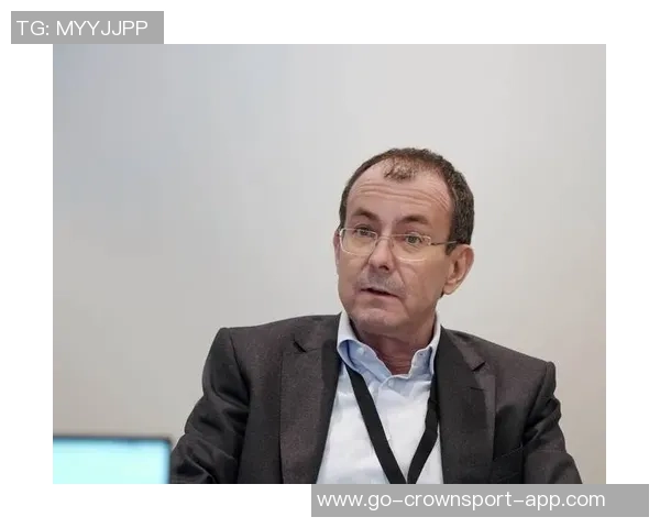 卢卡与里夫斯双双砍下30分华兹状态回暖再现昔日风采